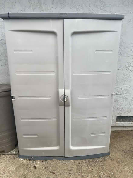 Photo of free Keter tall outdoor storage cabinet (Sunnyvale - Ponderosa Park) #1