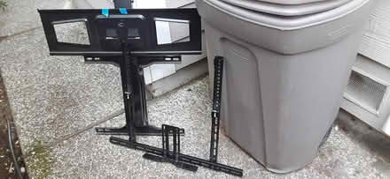 Photo of free Wall mount for flat screen (West San Jose, Mitty HS area) #1