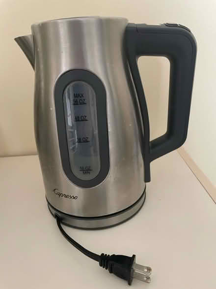 Photo of free Electric water kettle (Daly City Broadmoor area) #1