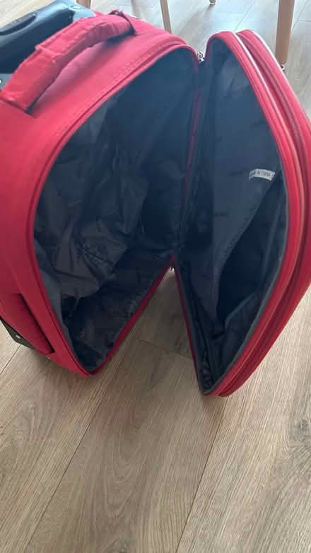 Photo of free Red cabin luggage (AL4) #3