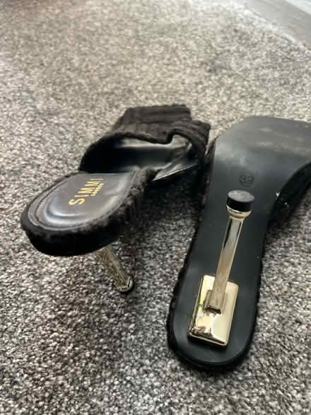 Photo of free Size 6 heels (Huntington WS12) #1