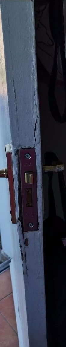 Photo of Door (Pathead EH37) #2