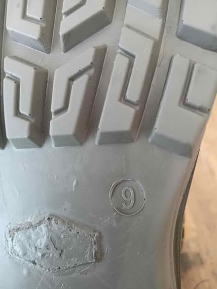 Photo of free Brand new safety boots (Buriton GU31) #4