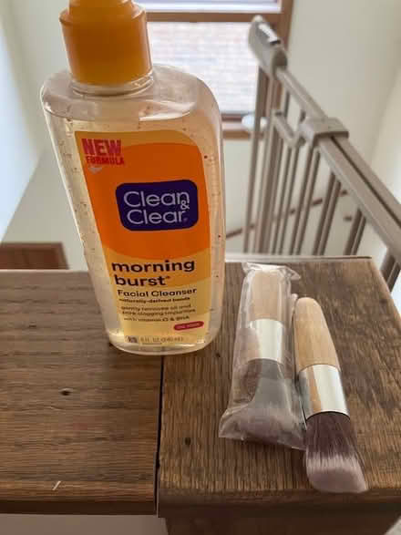 Photo of free Facial Cleanser & Make-up Brushes (Jefferson Park) #1
