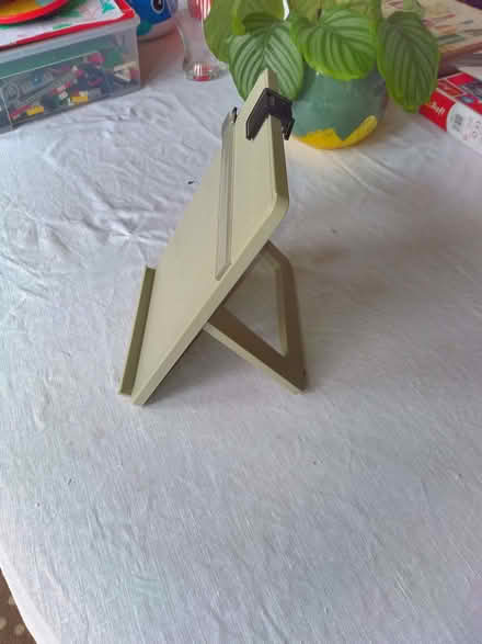 Photo of free Typists Document Holder (Croham CR2) #2