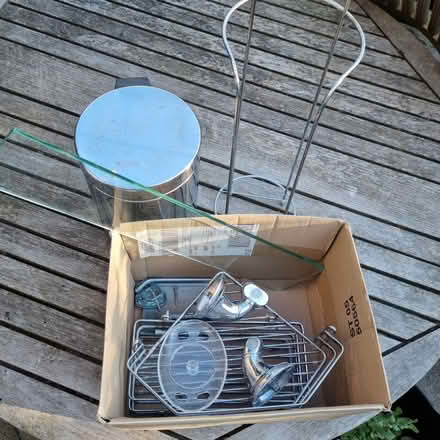 Photo of free Bathroom accessories (KT13) #2