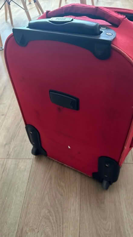 Photo of free Red cabin luggage (AL4) #2
