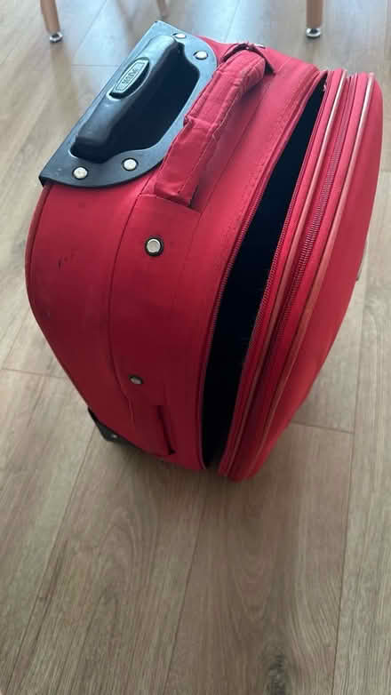 Photo of free Red cabin luggage (AL4) #1
