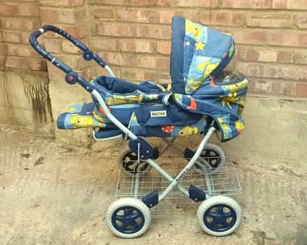 Photo of free Baby/child's folding pushchair (Pinkneys Green SL6) #1