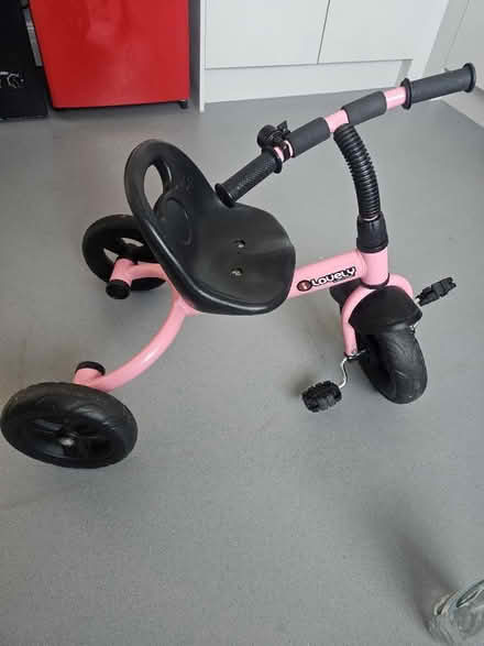 Photo of free Pink Tricycle (Streatham) #1