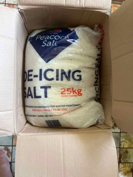 Photo of free De-icing salt (Worle BS22) #1