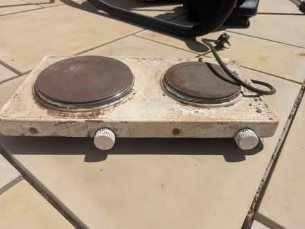 Photo of free Electric hob x 2 rings (BS7) #1