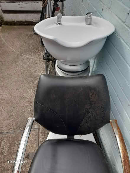 Photo of free 2 hair washing units (Ox2 8ne) #2