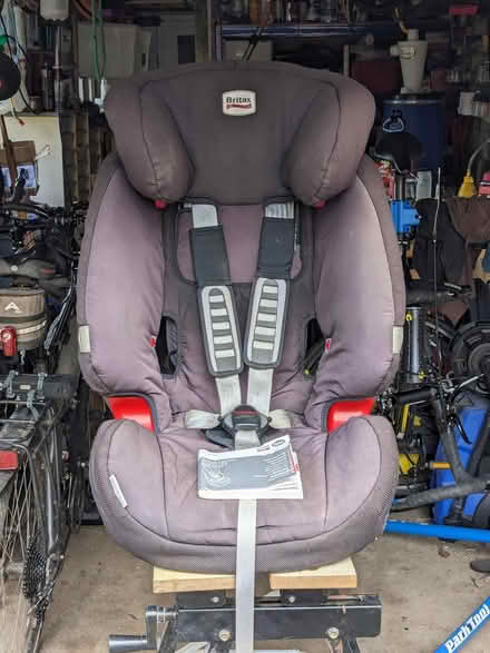 Photo of free Child car seat Britax age 9-36kg (TA1) #1