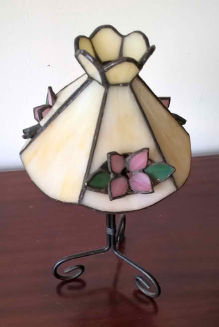 Photo of free Ornamental lamp (Hoddesdon EN11) #1