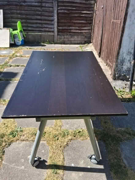 Photo of free Table/desk (Cheadle Hulme SK8) #4