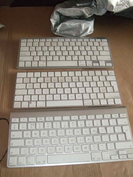 Photo of free iMac keyboards (Havering Grange RM1) #1