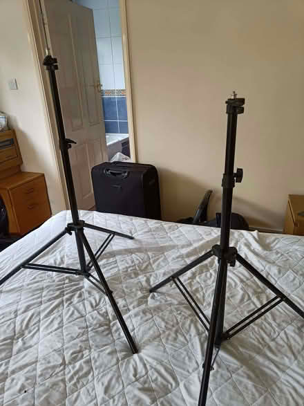 Photo of free Photographic accessories (Adeyfield HP2) #1