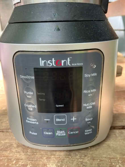 Photo of free Instapot brand blender (Roland park/Evergreen) #2