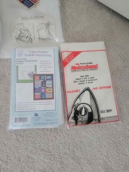 Photo of free Fabric and sewing notions (Lagrange) #2