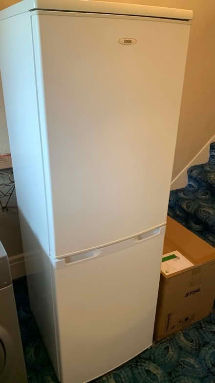 Photo of free Fridge freezer (CR4 4HG) #1