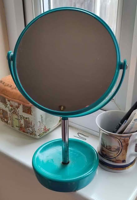 Photo of free Mirror (Mountier Court E11) #1