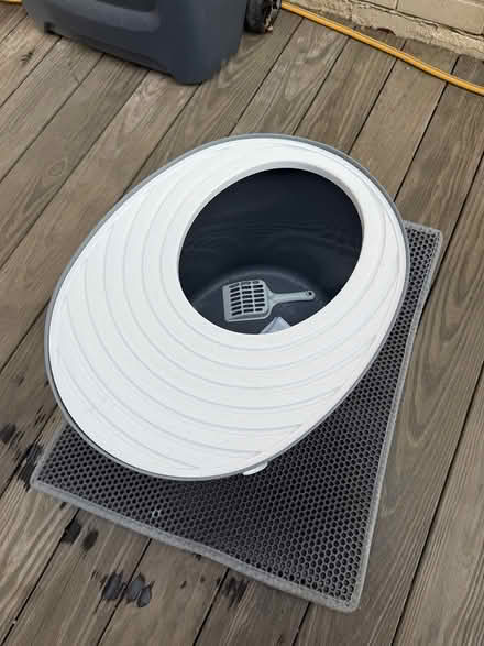Photo of free Cat Litter Box - Deep sides (Oxted RH8) #1