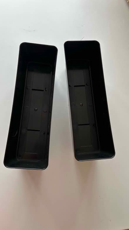 Photo of free Flower pots (AL4) #2
