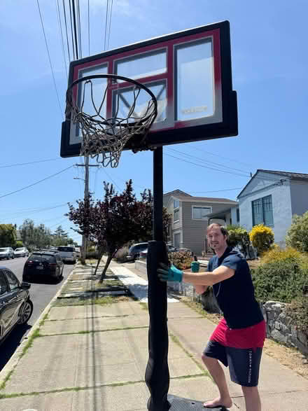 Photo of free basketball hoop (Richmond Annex) #1