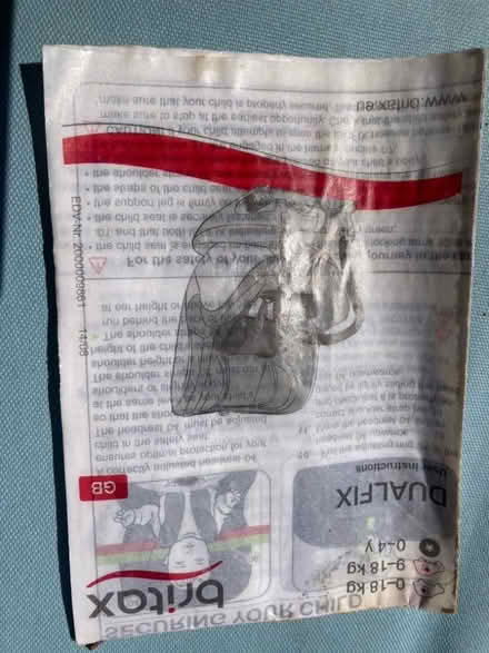 Photo of free Britax dualfix child car seat. 0-18kg with car anchors. (Bishopston BS7) #4