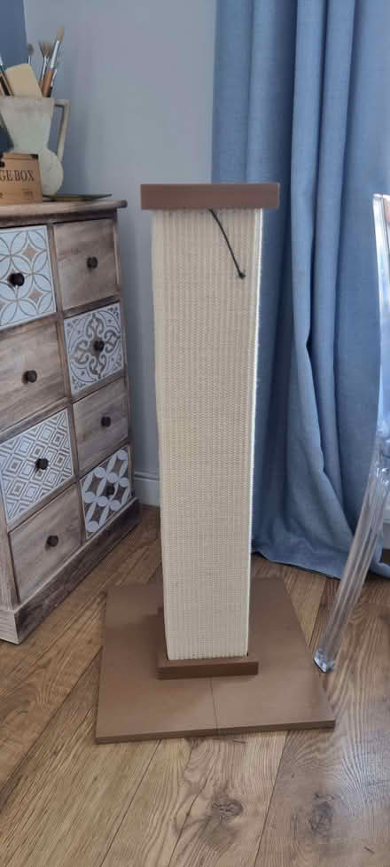 Photo of free Cat's Scratch Pole (CT14) #1