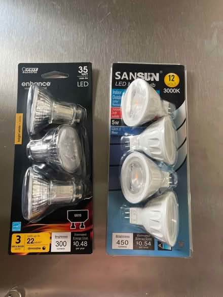 Photo of free MR16 Light bulbs (U St / Shaw) #1