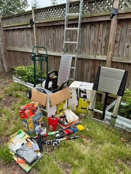 Photo of free Painting and other items (Springfield, VA -22150) #1