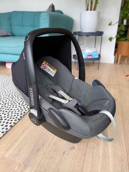 Photo of free Maxi-Cosi Pebble Car Seat (Penn HP10) #1