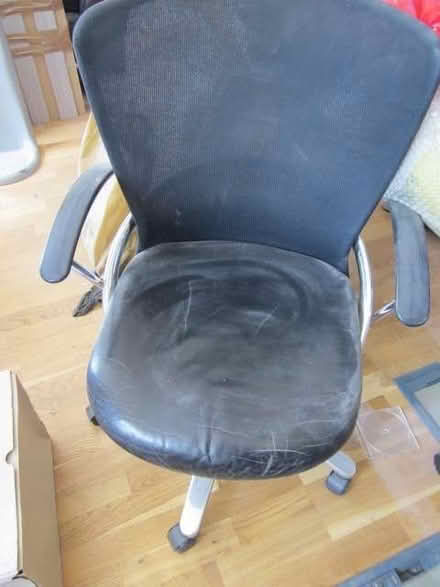 Photo of free Office desk chair wheels leather + mesh, comfortable (Canonbury N1) #1