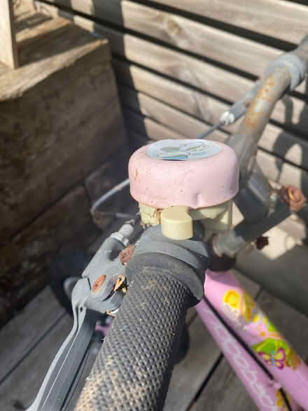 Photo of free pre-school bike (Hinchley Wood KT10) #3