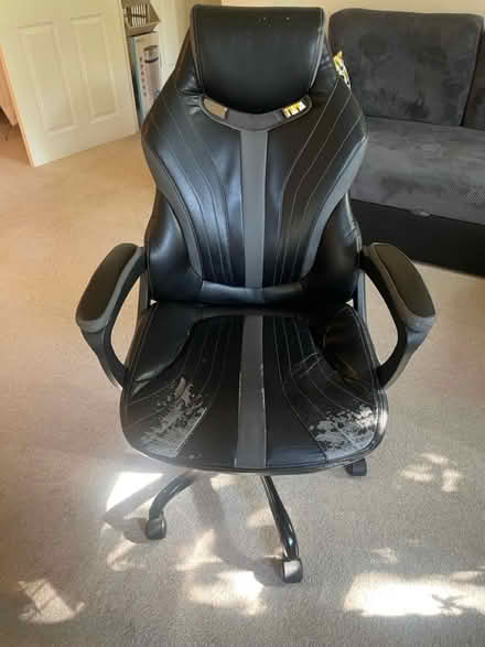 Photo of free Gaming Chair (OX14) #1