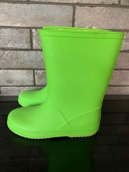 Photo of free Unworn (Tilehurst RG30) #1
