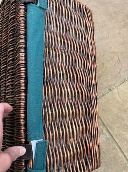 Photo of free Wicker hamper case (Ware SG12) #2