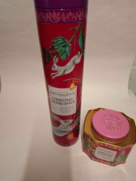 Photo of free Fortnum & Mason empty tins (Peachcroft OX14) #1