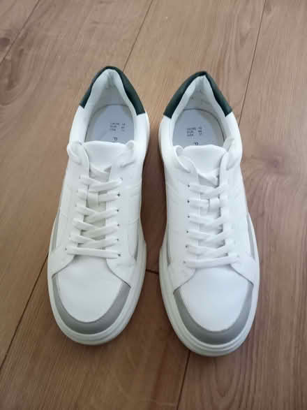 Photo of free Pair of White trainers size 10UK (Marlow Bottom SL7) #2