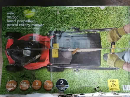 Photo of free Lawn mower (LU1. Caddington) #1