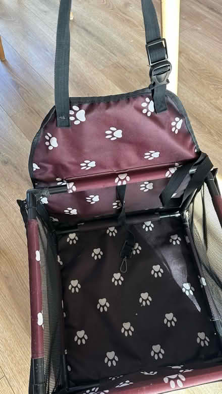 Photo of free Dog car seat basket (AL4) #2