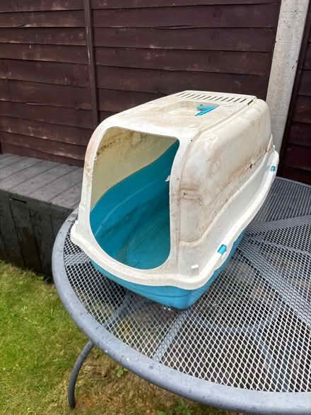 Photo of free Cat litter box (Broadwater SG2) #1