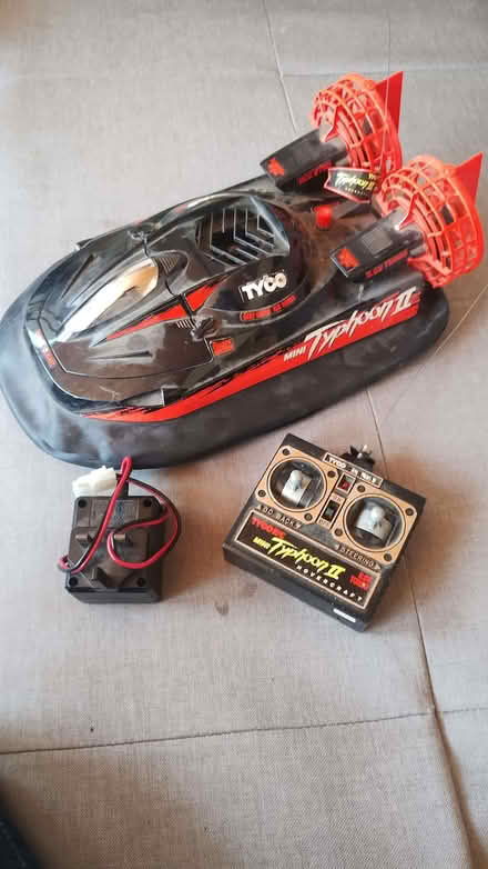 Photo of free Remote control hovercraft (Caversham RG4) #1