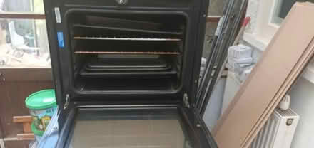 Photo of free Electric oven (Purleyway croydon) #2