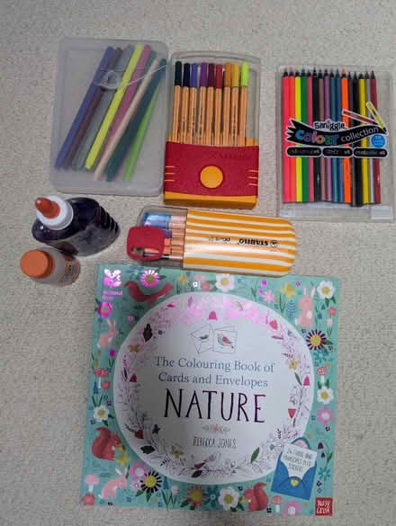 Photo of free Fineline marker & colouring pens (Raynes Park SW20) #2
