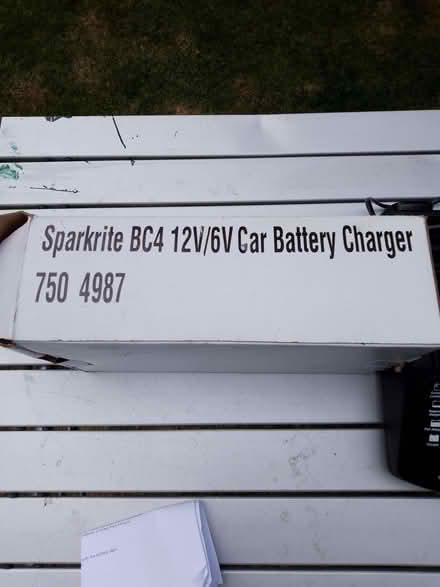 Photo of free car batterie charger (Waltham Abbey EN8) #2