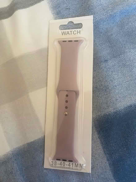 Photo of free Strap to fit Apple Watch (Gobowen SY11) #1