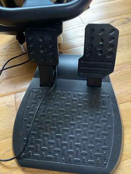 Photo of free Thrustmaster Xbox steering wheel (Gerrards Cross SL9) #4
